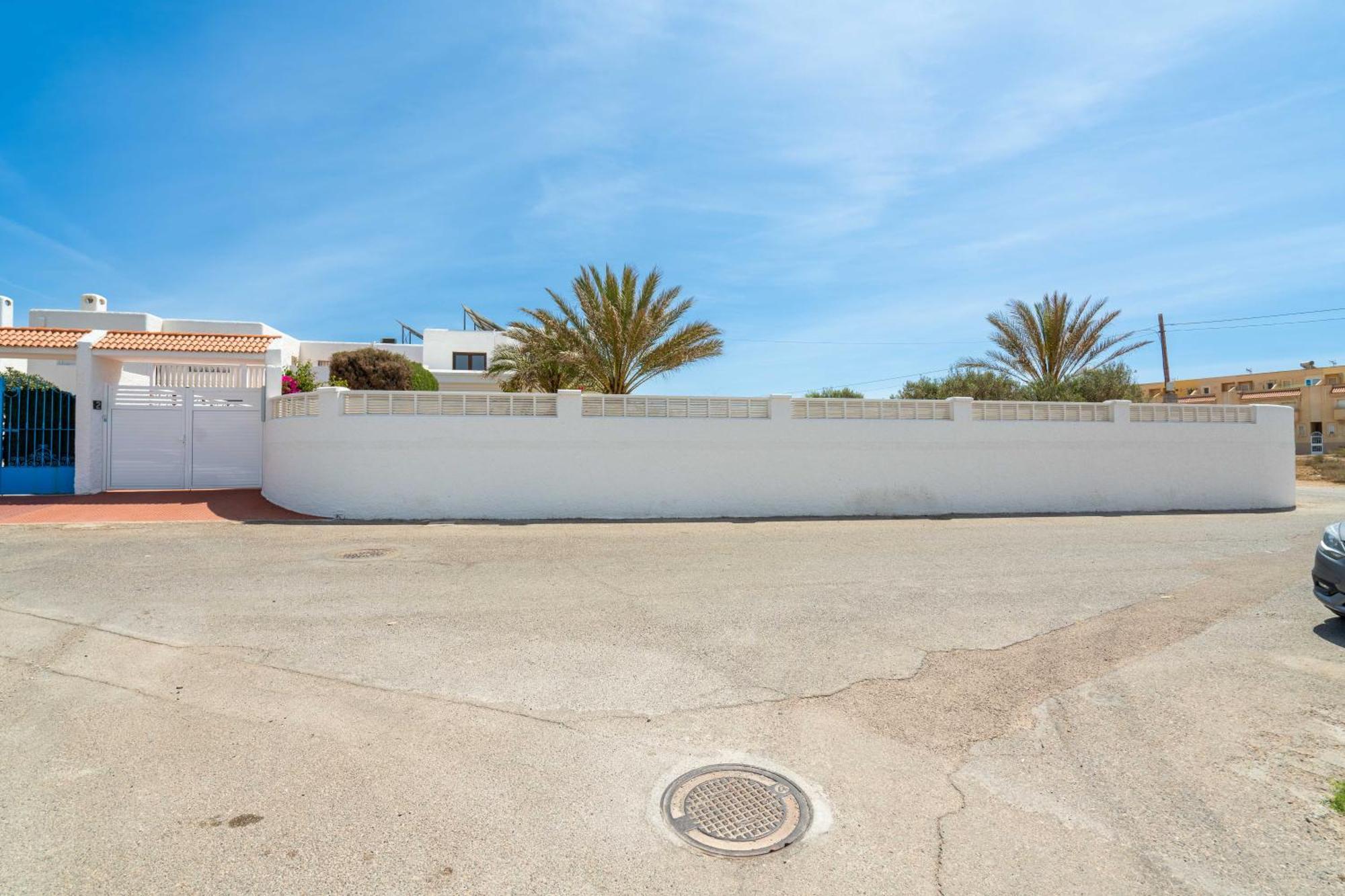 Casa En Con Barbacoa Y Jardin, Cerca De La Playa Holiday home *