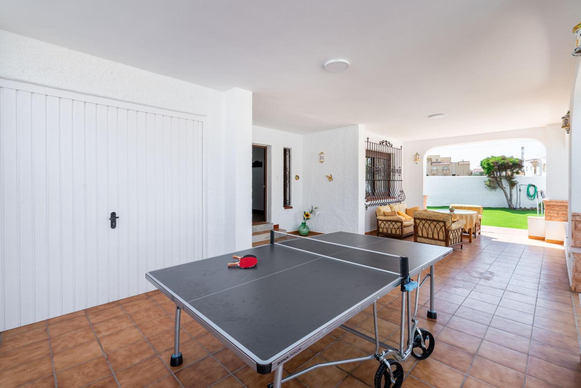 Casa En Con Barbacoa Y Jardin, Cerca De La Playa Holiday home *